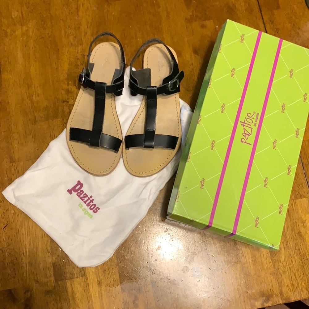 Pazitos T strap Sandal